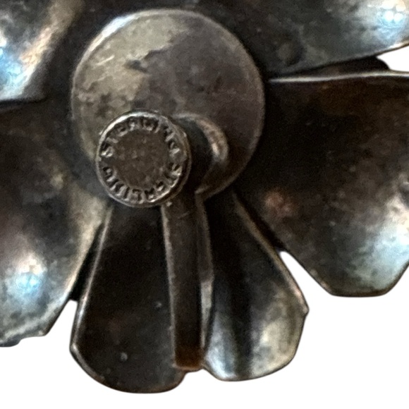 Sterling Silver Art Deco Roses Screw-back Earrings - Picture 3 of 3